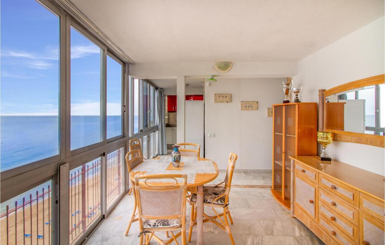 2 Bedroom Cozy Apartment In Benidorm Exterior foto